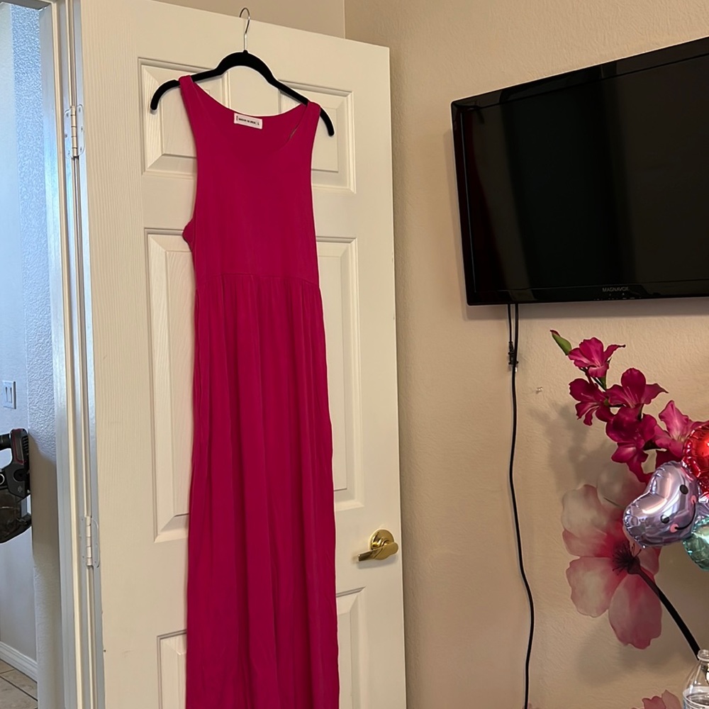 Saved by the dress maxi dress size Large gorgeous pink color EUC.